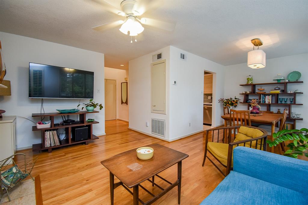 2333 Bering Drive #104, Houston, Texas image 10