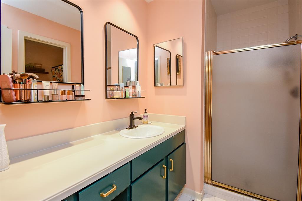 2333 Bering Drive #104, Houston, Texas image 30