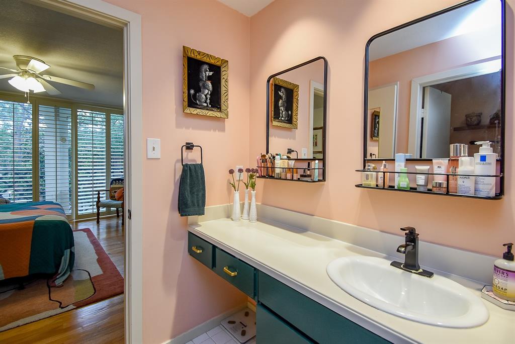 2333 Bering Drive #104, Houston, Texas image 31