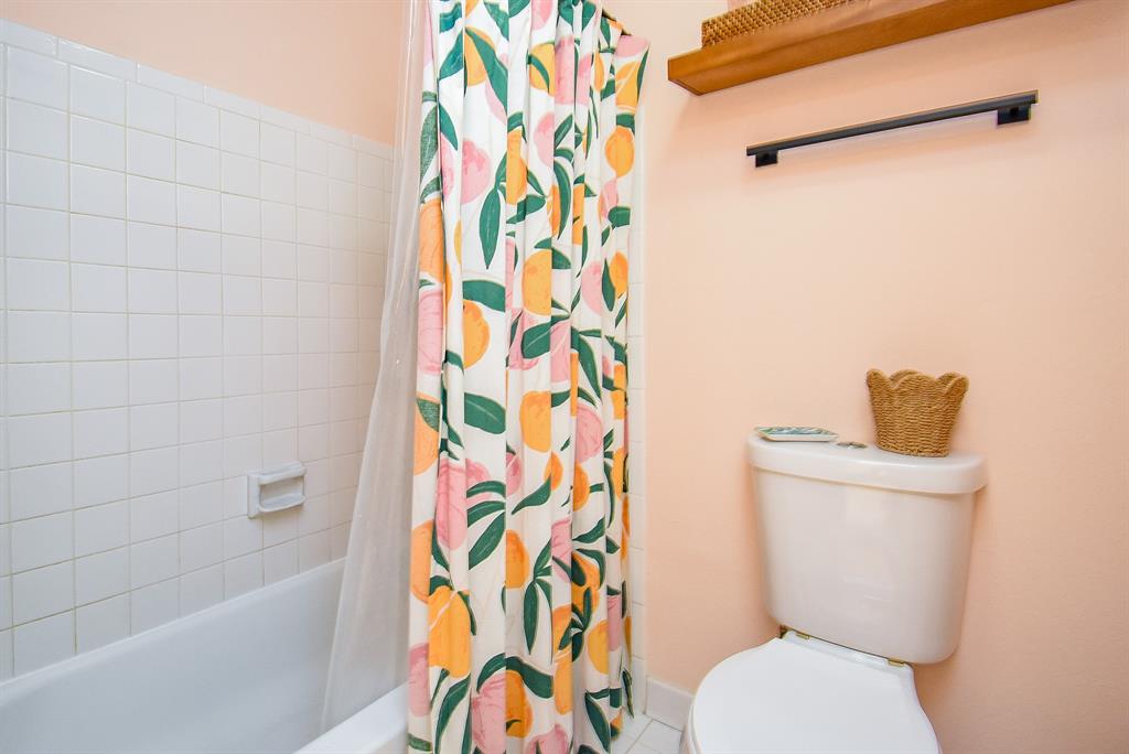 2333 Bering Drive #104, Houston, Texas image 32