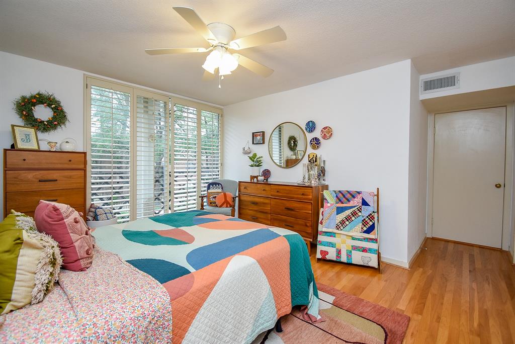 2333 Bering Drive #104, Houston, Texas image 29