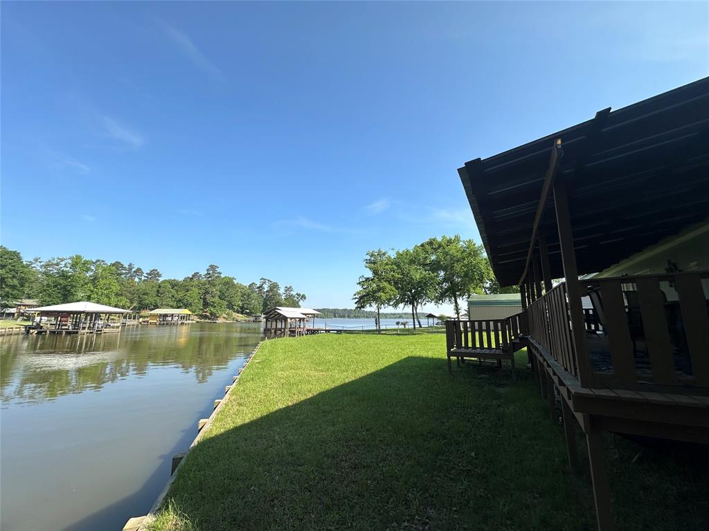 460 Ridge Trail, Trinity, Texas image 1