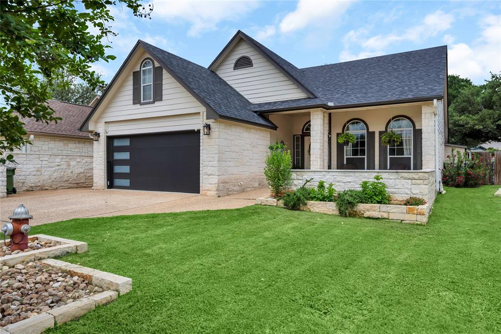 312 Fox Crossing, Burnet, Texas image 2