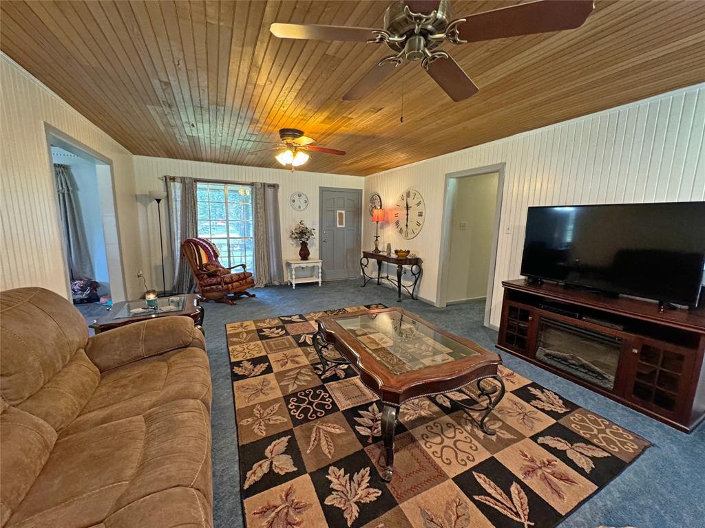 212 Park Lane, Goodrich, Texas image 5
