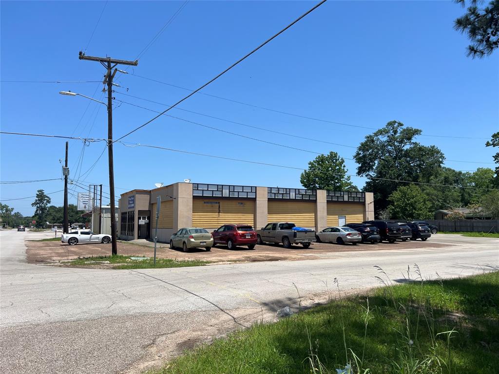 404 & 400 E Hanson Street, Cleveland, Texas image 11