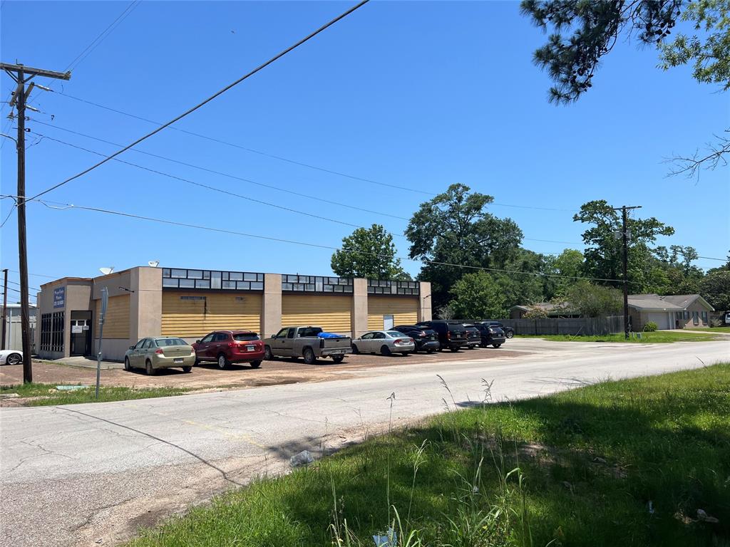 404 & 400 E Hanson Street, Cleveland, Texas image 12