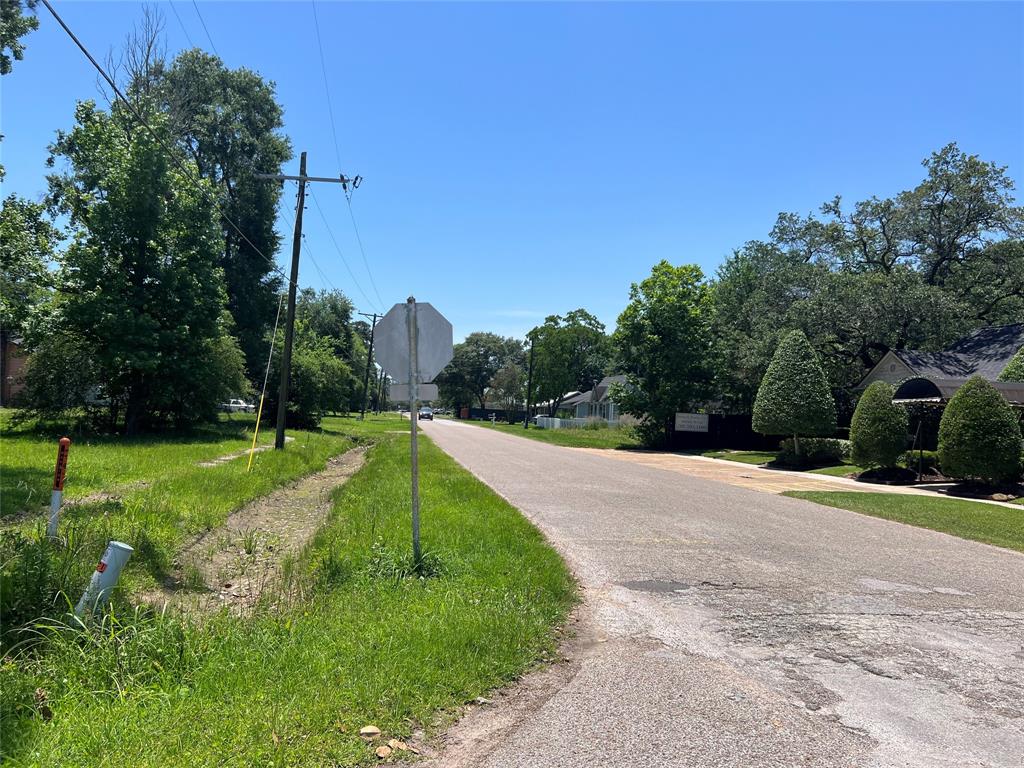 404 & 400 E Hanson Street, Cleveland, Texas image 6