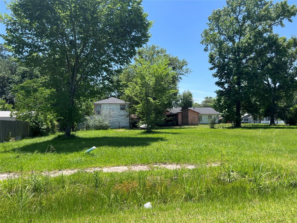 404 & 400 E Hanson Street, Cleveland, Texas image 15