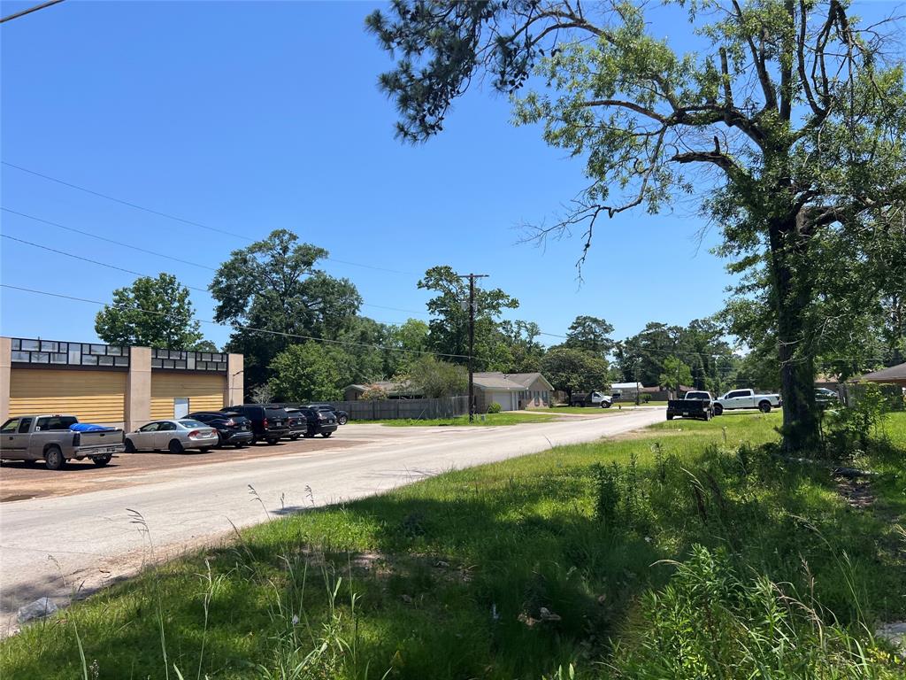 404 & 400 E Hanson Street, Cleveland, Texas image 13