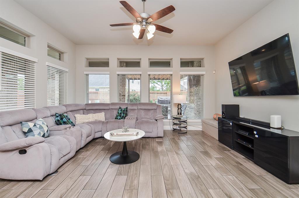 4515 Primrose Valley Lane, Fulshear, Texas image 16