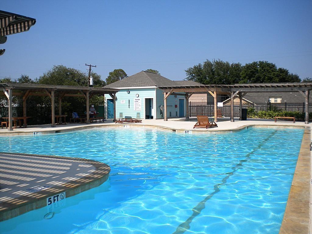 718 Pine Road, Clear Lake Shores, Texas image 44
