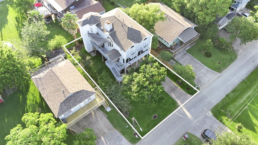 718 Pine Road
