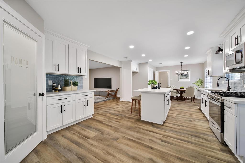 407 Rolling Wood Road, Baytown, Texas image 19