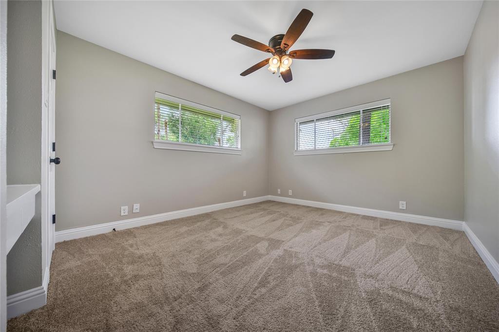 407 Rolling Wood Road, Baytown, Texas image 32