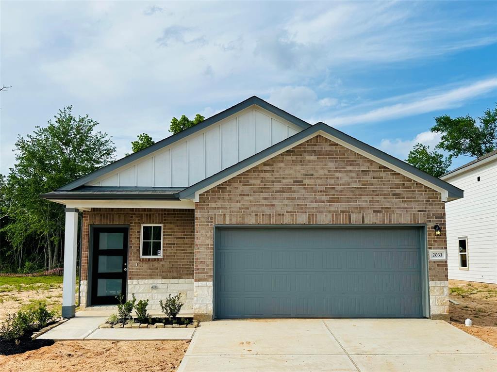 2033 Caney Creek Court, Conroe, Texas image 1