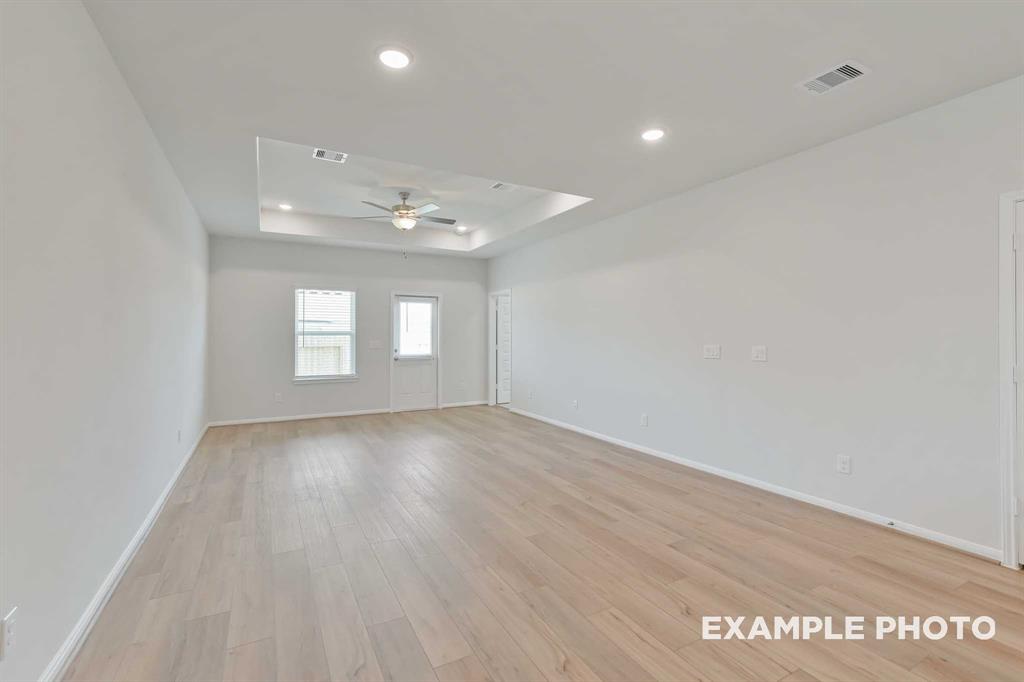 2033 Caney Creek Court, Conroe, Texas image 15