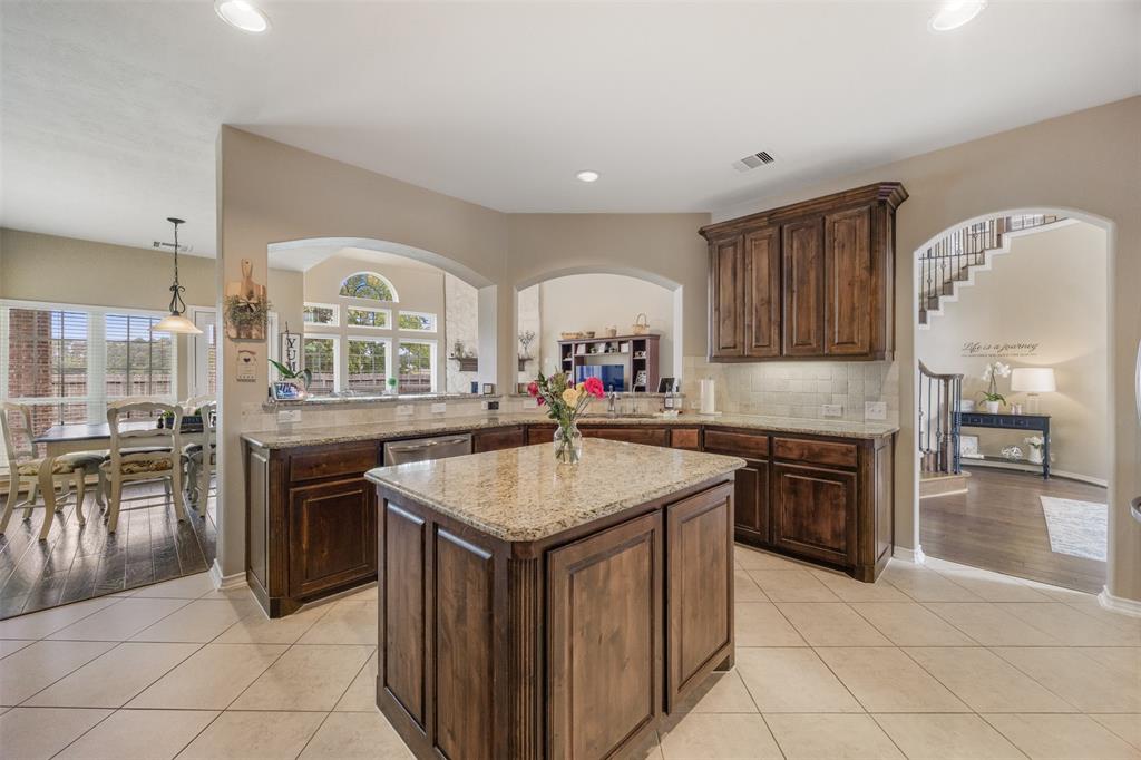 6006 Brookway Willow Dr Drive, Spring, Texas image 9