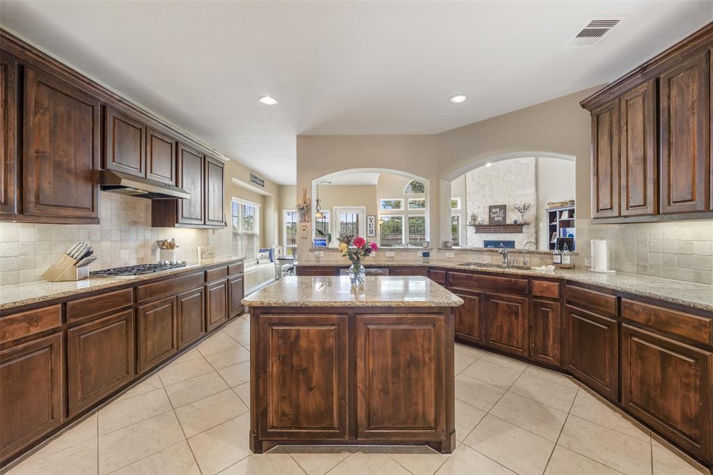 6006 Brookway Willow Dr Drive, Spring, Texas image 8