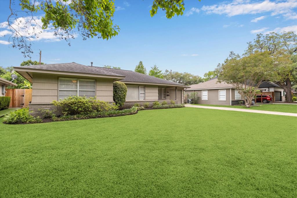 4717 Saxon Street