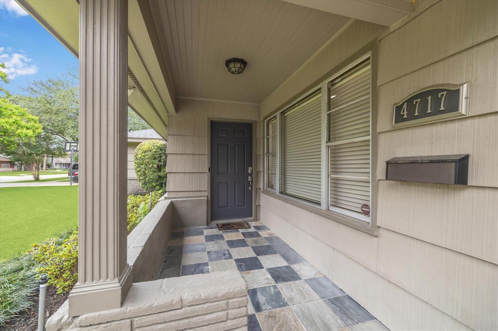 4717 Saxon Street