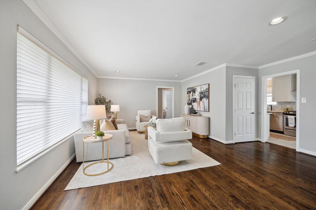 4717 Saxon Street