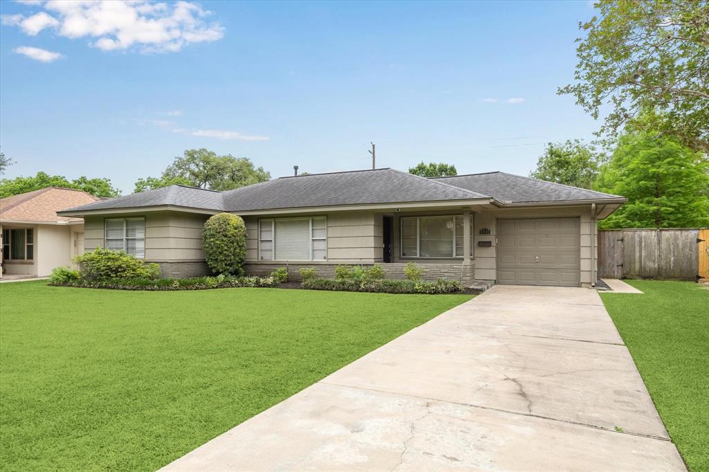 4717 Saxon Street
