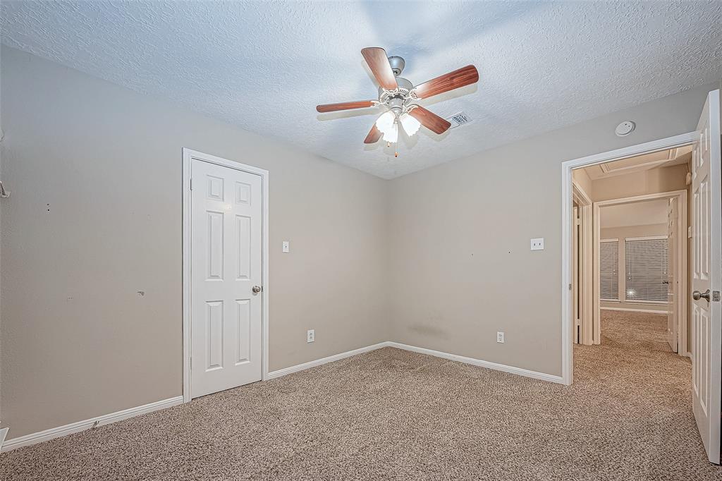 18621 Serenity Loch Drive, Spring, Texas image 36