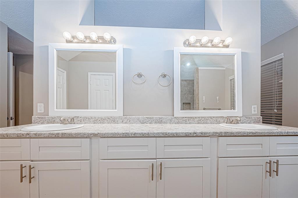 18621 Serenity Loch Drive, Spring, Texas image 31