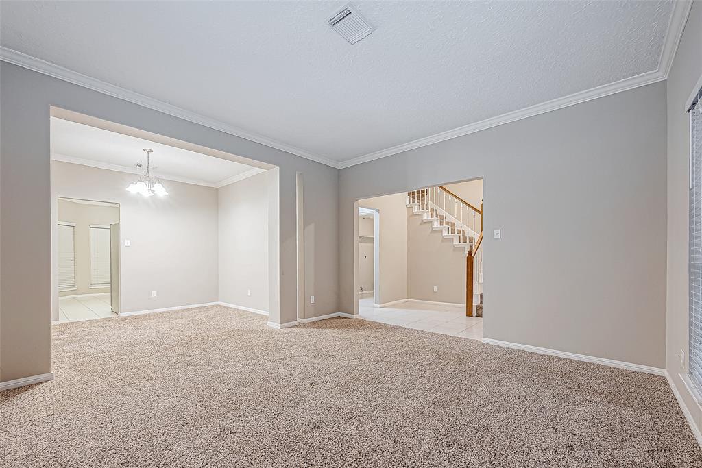 18621 Serenity Loch Drive, Spring, Texas image 5