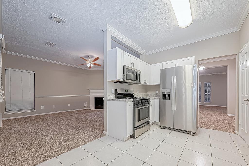 18621 Serenity Loch Drive, Spring, Texas image 11