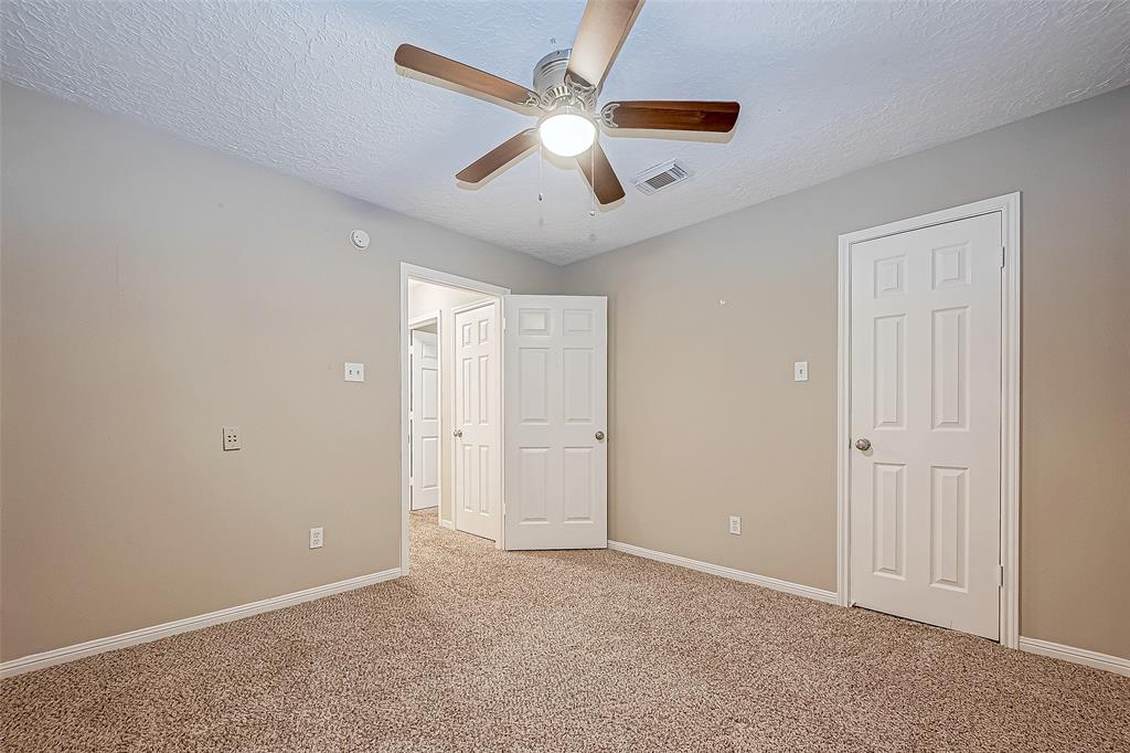 18621 Serenity Loch Drive, Spring, Texas image 39