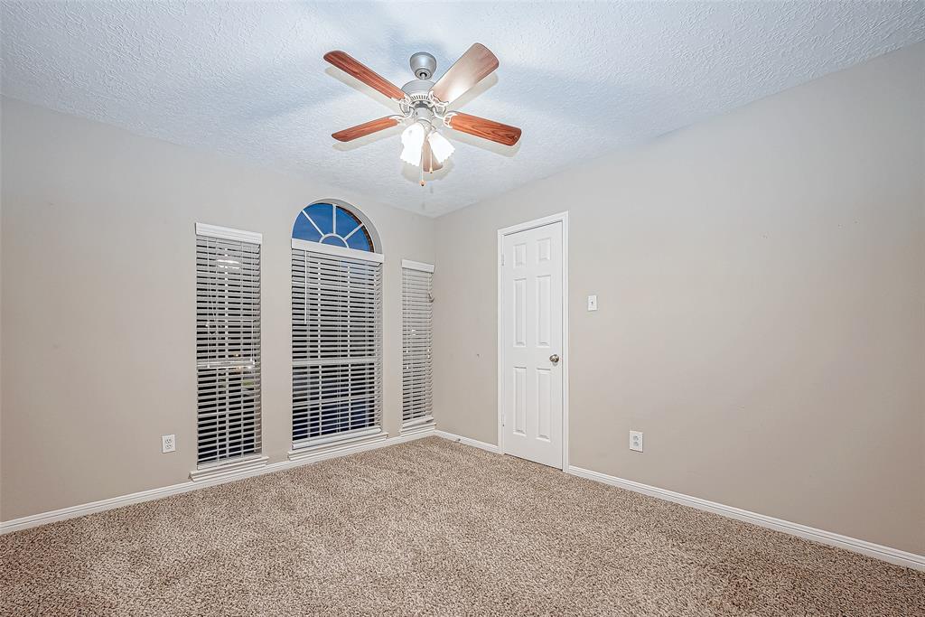 18621 Serenity Loch Drive, Spring, Texas image 40