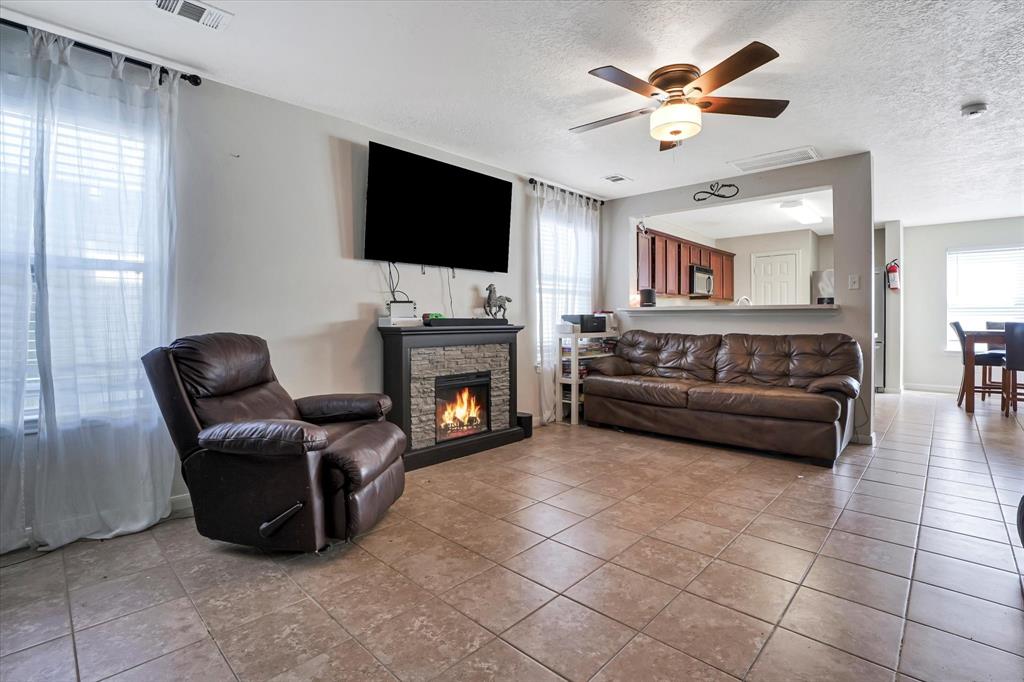 3531 Red Meadows Drive, Spring, Texas image 3