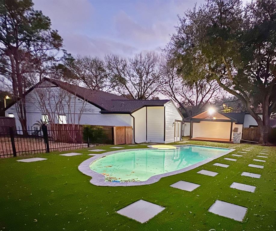 Houston, Texas 77077, United States, 4 Bedrooms Bedrooms, ,3 BathroomsBathrooms,Residential,Pending,142338