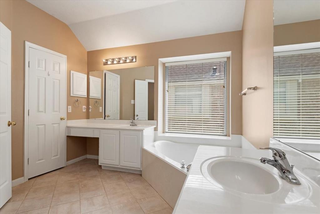 30 Teak Mill Place, The Woodlands, Texas image 21