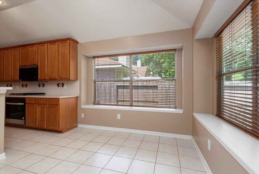 30 Teak Mill Place, The Woodlands, Texas image 13