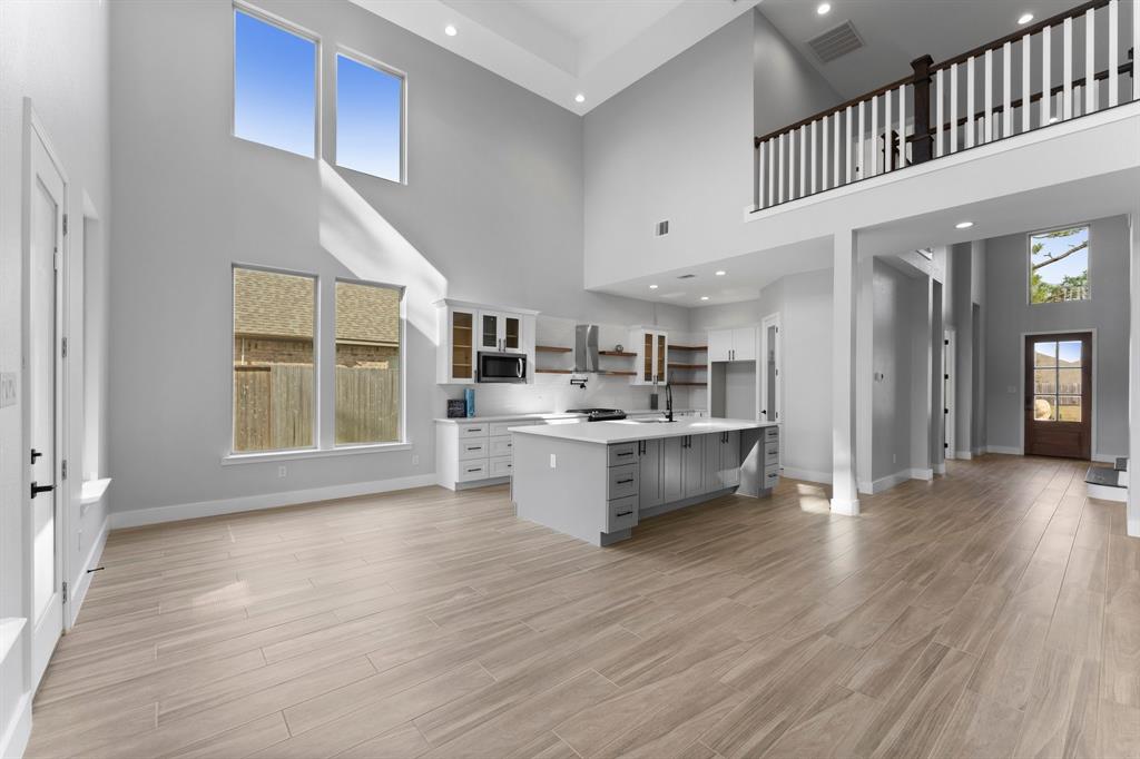 7007 Longmire Circle, Conroe, Texas image 12