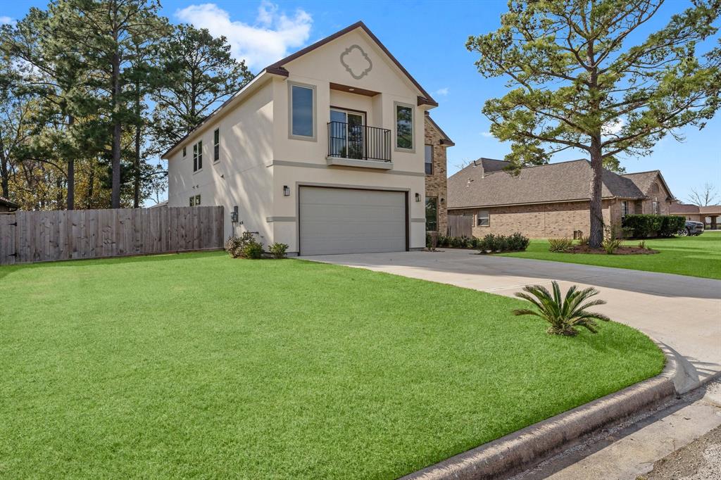 7007 Longmire Circle, Conroe, Texas image 2