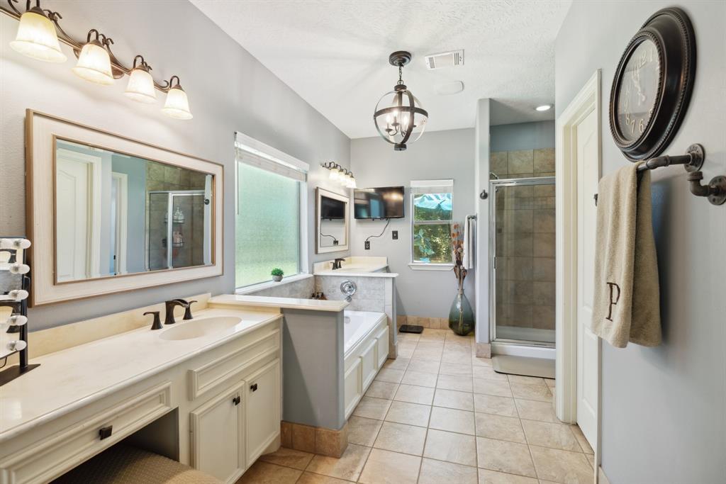 727 Bob Link Street, Magnolia, Texas image 16