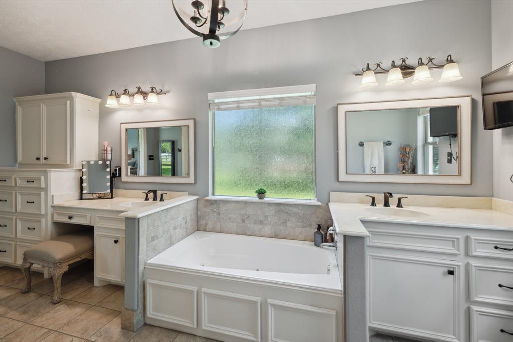 727 Bob Link Street, Magnolia, Texas image 17
