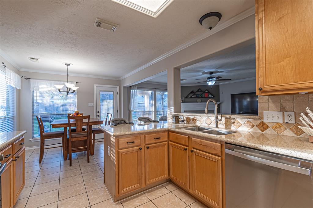 20915 Sandy Briar Court, Spring, Texas image 22