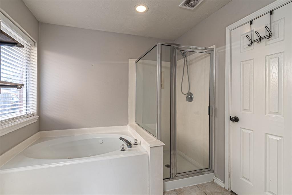 20915 Sandy Briar Court, Spring, Texas image 32
