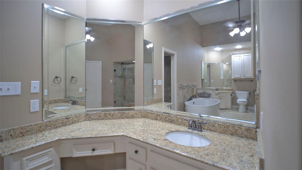 26 Royal Dalton Circle, Conroe, Texas image 14