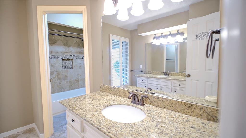 26 Royal Dalton Circle, Conroe, Texas image 18