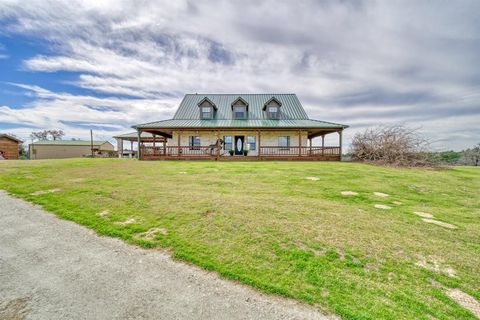 Photo of 4404 County Road 151, Centerville, TX 75833 (MLS # 97139970) Photo of 4404 County Road 151, Centerville, TX 75833 (MLS # 97139970)
