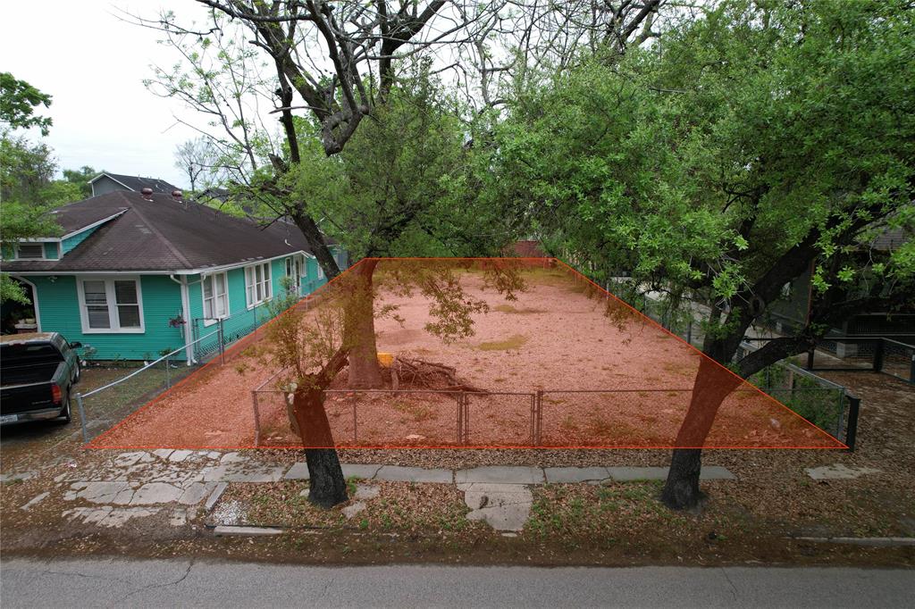 1439 Yale Street, Houston, Texas image 2