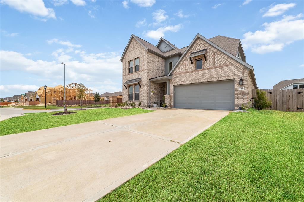 20446 Laila Manor Lane, Richmond, Texas image 3