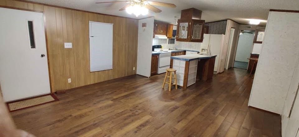 21 Serena Drive, El Campo, Texas image 3