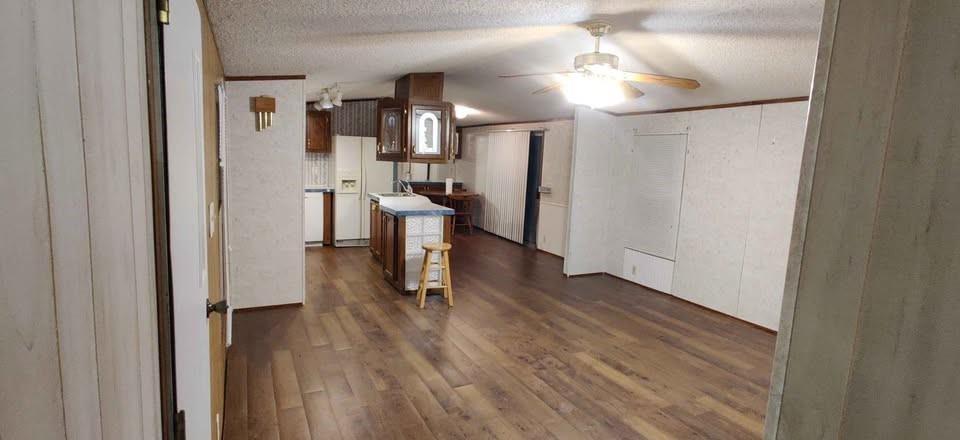 21 Serena Drive, El Campo, Texas image 2