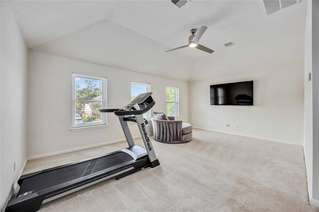 15334 Forest Creek Farms Drive, Cypress, Texas image 33